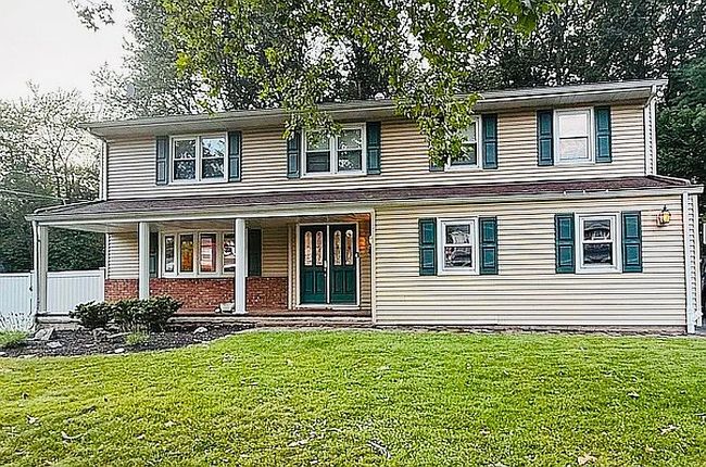 Photo of 83 Newport Ave, Tappan, NY