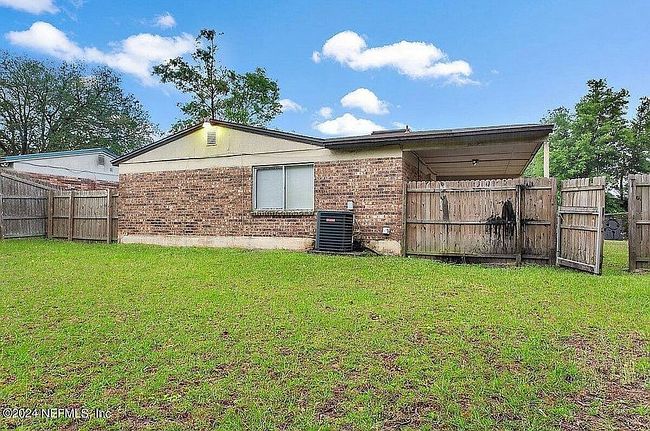 Photo of 4371 Crossbow Rd, Jacksonville, FL