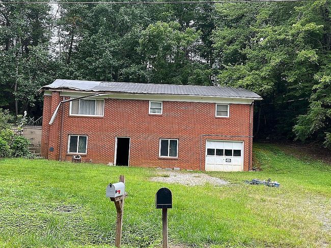 Photo of 2747 Pax Hill Rd