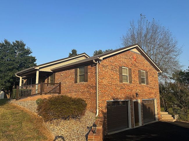 Photo of 108 Longhorn St