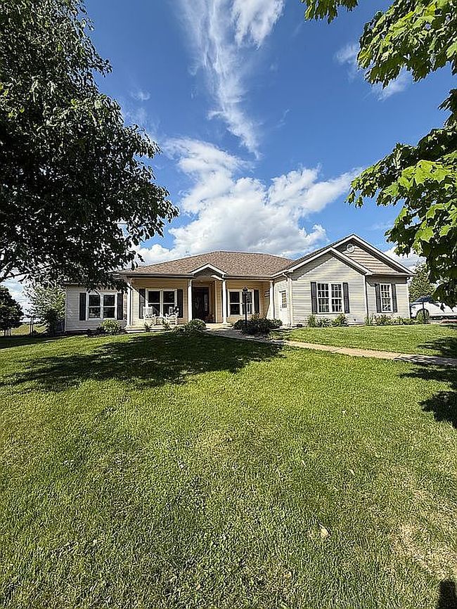 Image of 1752 County Road 1850 N