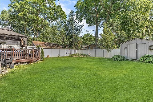 Photo of 3633 Richmond Ave, Waterford, MI