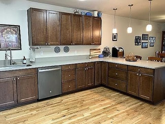 Additional photo 1 of property located at 5701 W Chestnut Ave Apt 9