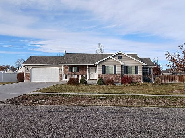 Image of 3617 E Spectrum Dr