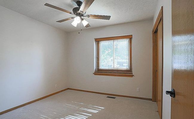 Photo of 2516 Thallas St, Council Bluffs, IA