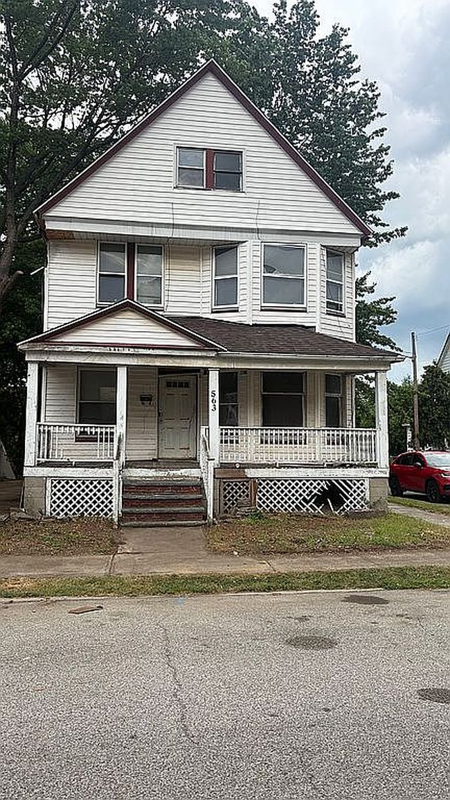 Photo of 563 E 103rd St, Cleveland, OH