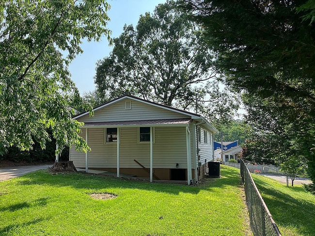 Image of 615 Marietta St