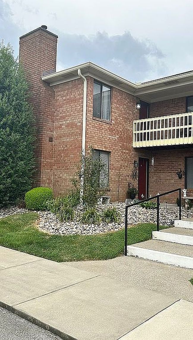 Photo of 1710 New Albany Charlestown Rd #83, Jeffersonville, IN