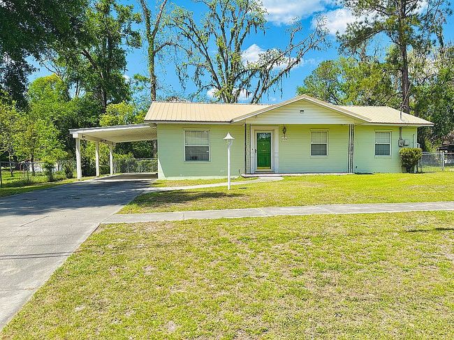 Photo of 815 Rogers Ave Nw, Live Oak, FL