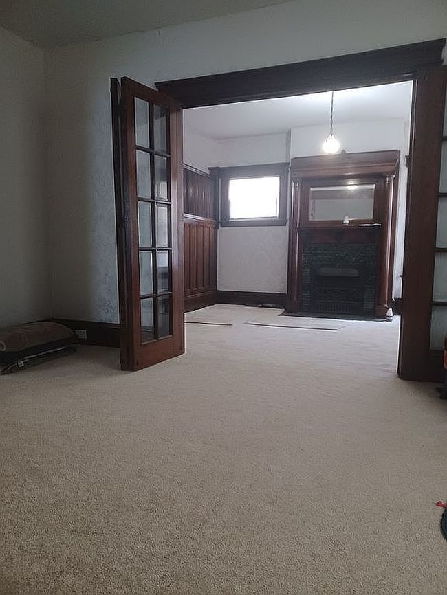 Additional photo 1 of property located at 1616 E 93rd St