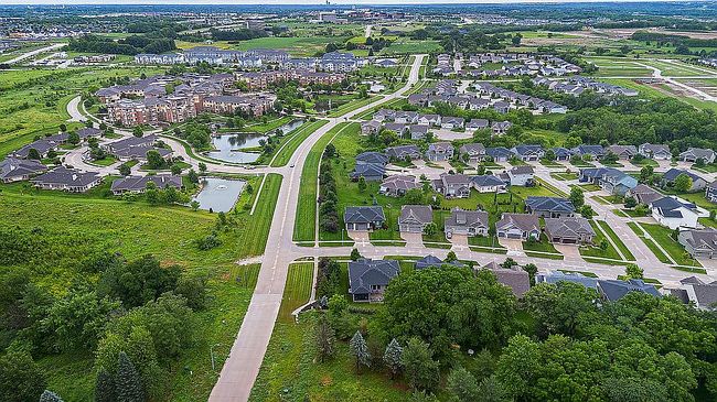 Photo of 803 S 93rd St, West Des Moines, IA