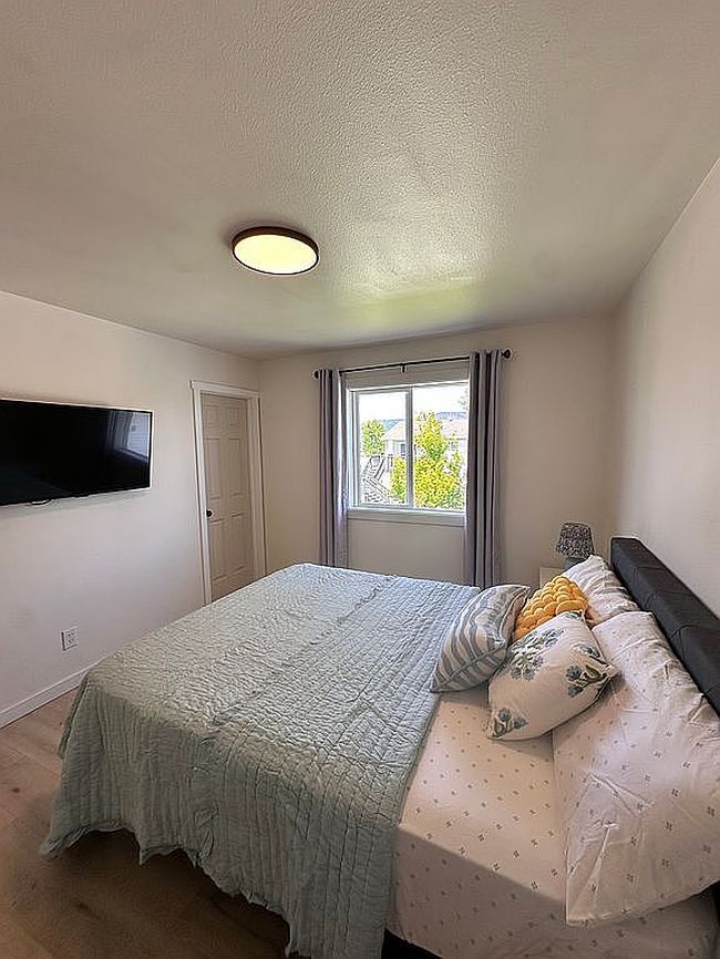 Photo of 18109 E Michielli Ave, Greenacres, WA