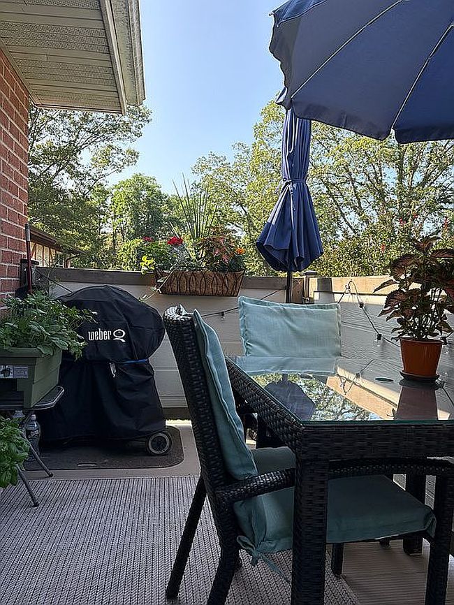 Photo of 25 Glen Hollow Dr Apt H9, Holtsville, NY