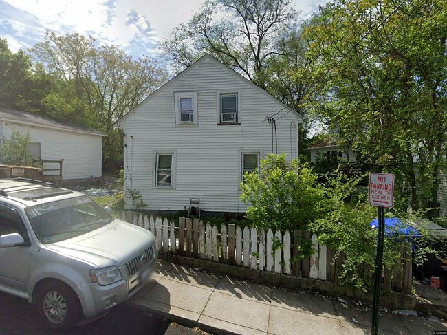 Photo of 7 Levalley St, West Warwick, RI