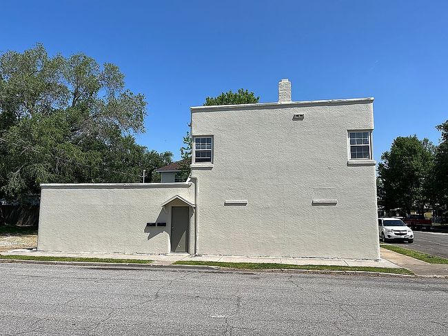 Image of 828 & 830 Chestnut Ave