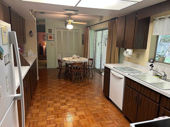 Image of 16113 N Tampa St