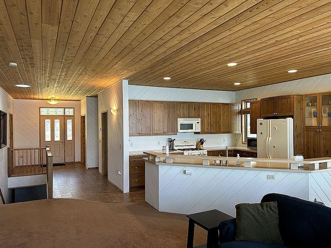 Photo of 10481 N Twin Lake Rd Ne, Mancelona, MI