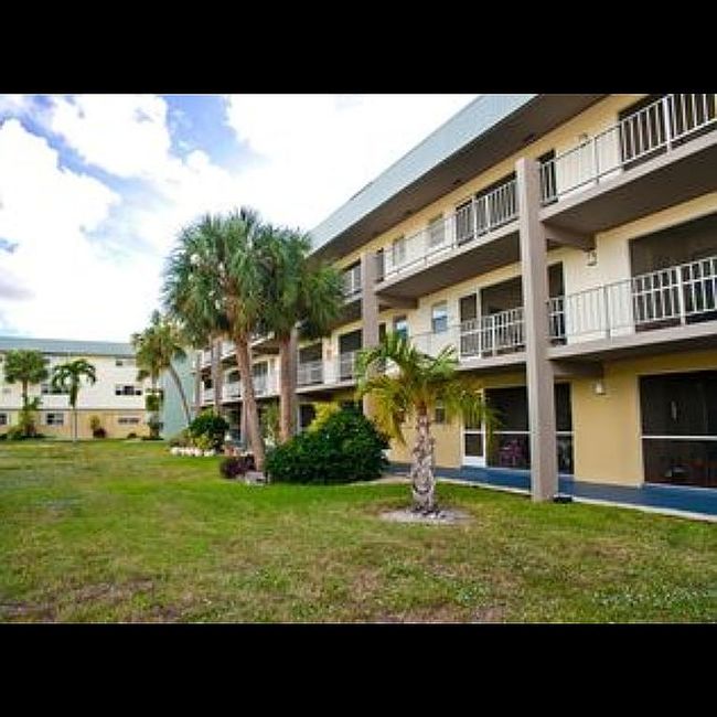 Photo of 300 Layne Blvd Apt 215