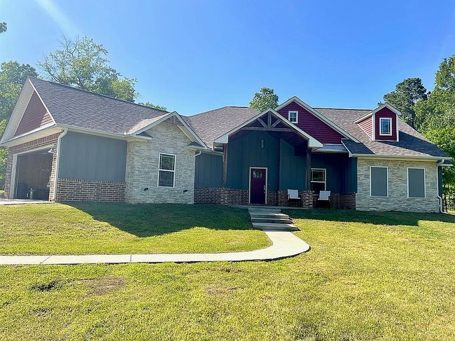 Image of 220 Lillian Ln