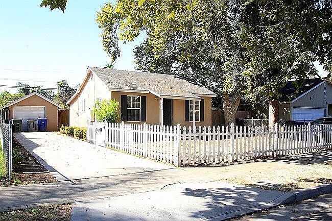 Image of 1232 E Andrews Ave