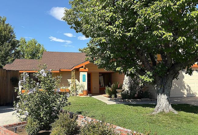 Photo of 1613 Washoe Cir