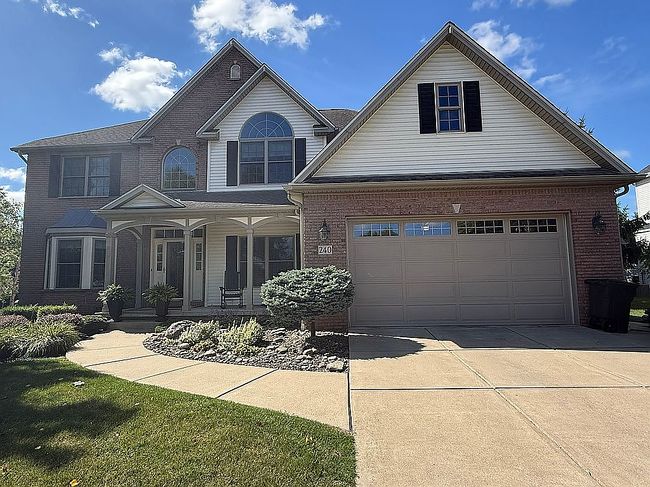 Photo of 240 Fox Meadow Ln