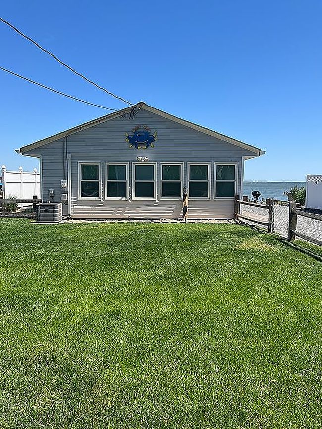 Photo of 31 Bayview Ln, Hague, VA
