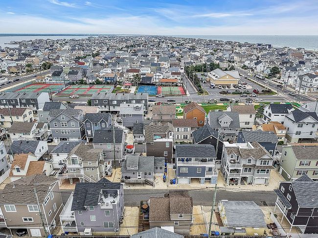 Photo of 159 W Bay Way, Lavallette, NJ