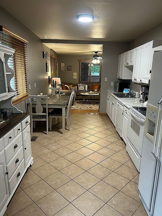 Photo of 333 S Interocean Ave, Holyoke, CO