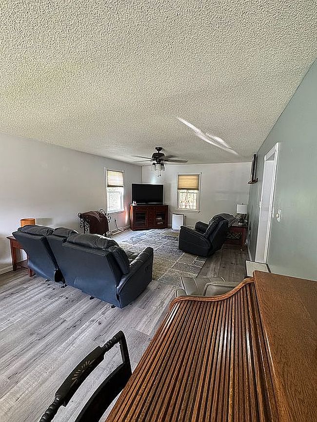 Photo of 415 Powell Ave, Erie, PA