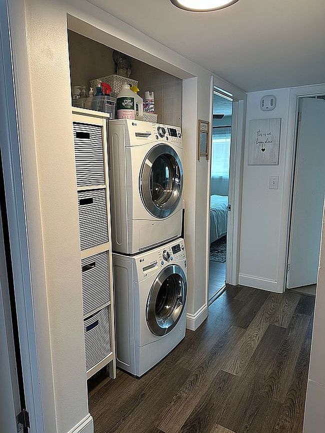 Photo of 9618 W Higgins Rd Apt 3A, Rosemont, IL