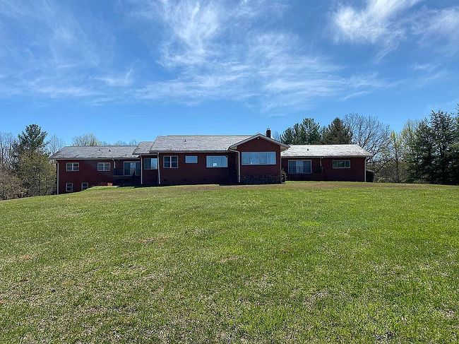 Photo of 270 Coleman Trl, Travelers Rest, SC