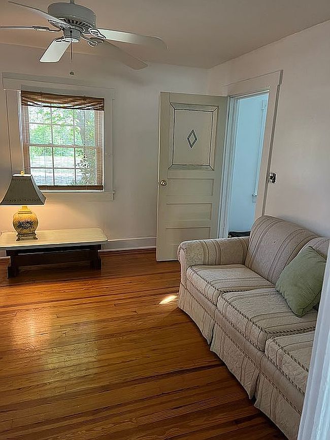 Image of 6115 Richmond Rd
