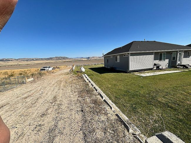 Image of 18605 N 6000 W