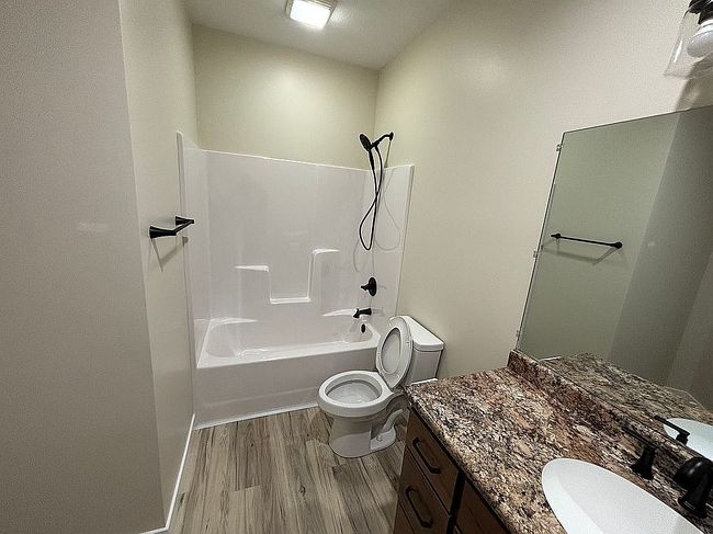 Preview of property located at 507 W 5th St