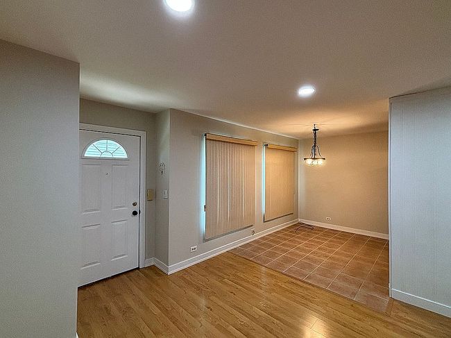 Image of 1595 Cove Dr