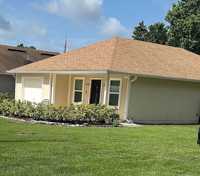 Photo of 10558 Shamrock Rd, Jacksonville, FL