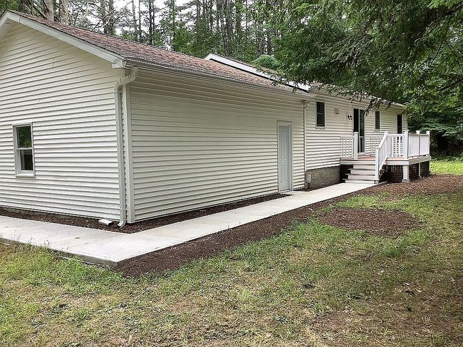 Image of 179 Lake Mills Rd