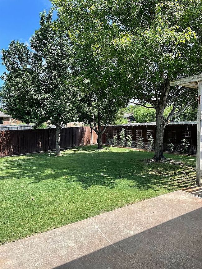 Photo of 2301 Mount Vernon Rd, Enid, OK