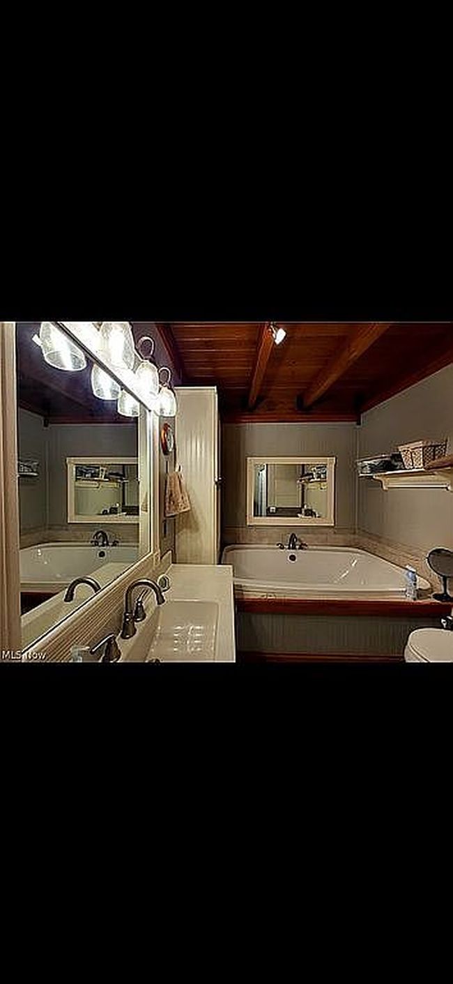 Photo of 26255 Tanners Run Rd, Racine, OH