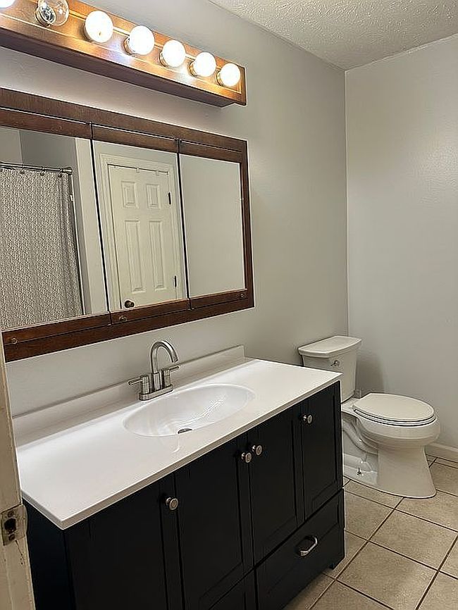 Photo of 24 Oak Cir, Parkersburg, WV
