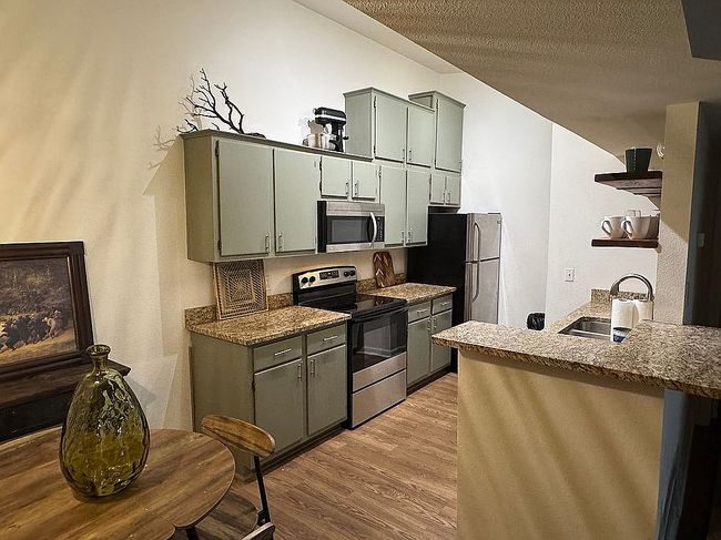 Preview of property located at 1385 W University Ave Unit 282