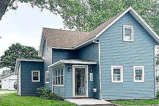 Photo of 128 N Fulton St, Parker City, IN