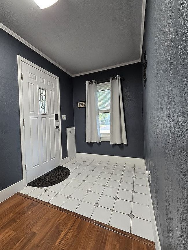 Image of 1004 S Monroe St