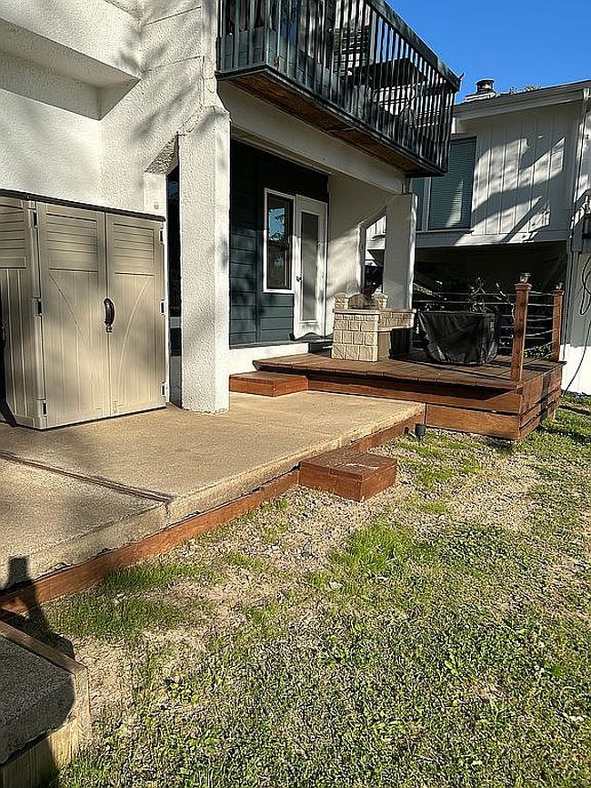 Image of 700 Grand Point Dr #3-2