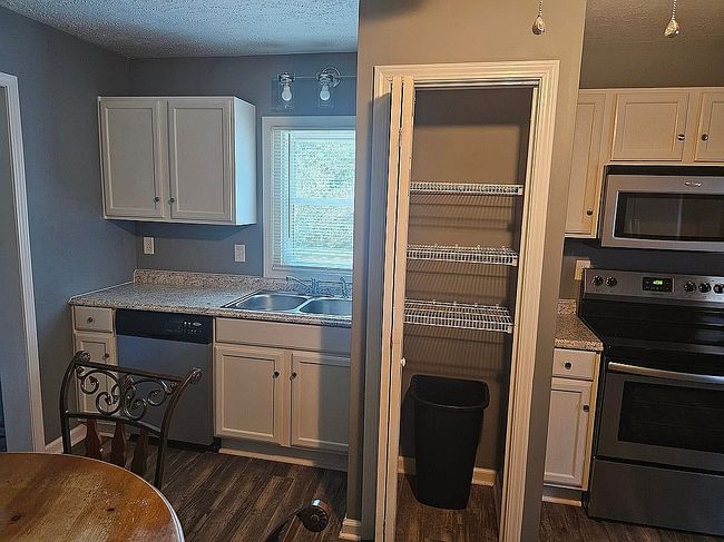 Photo of 405 Larue St