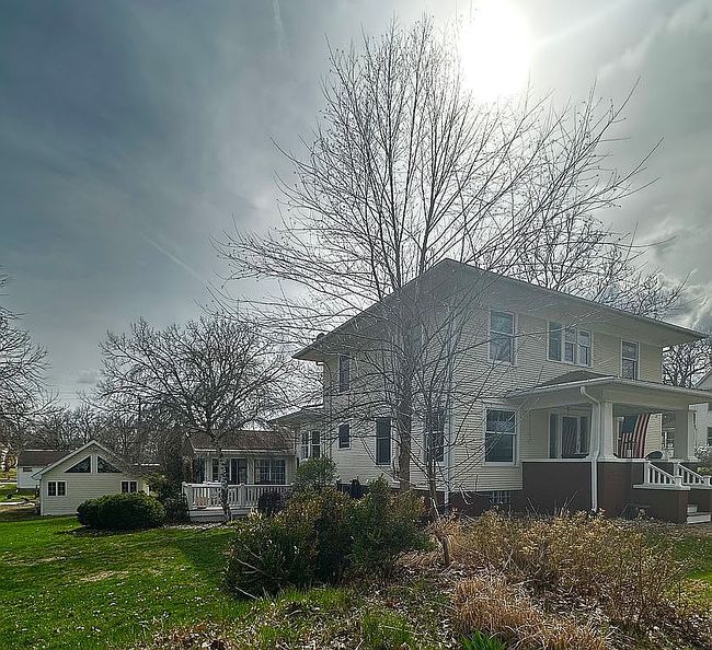 Image of 500 E Washington St