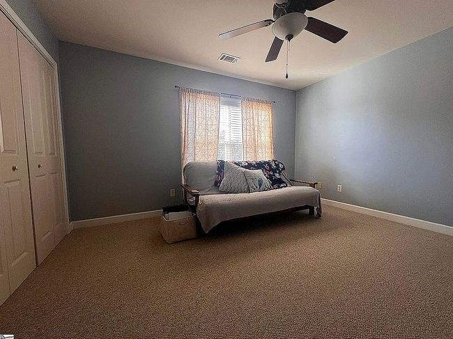 Photo of 12 Amity Ln, Greenville, SC