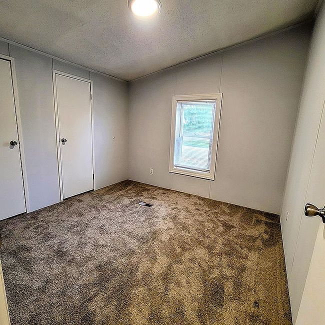 Image of 13 Scarborough Ln