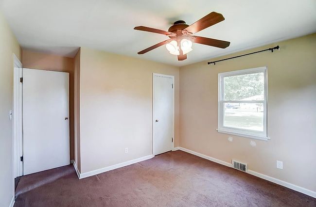Image of 210 Ravenwood Dr